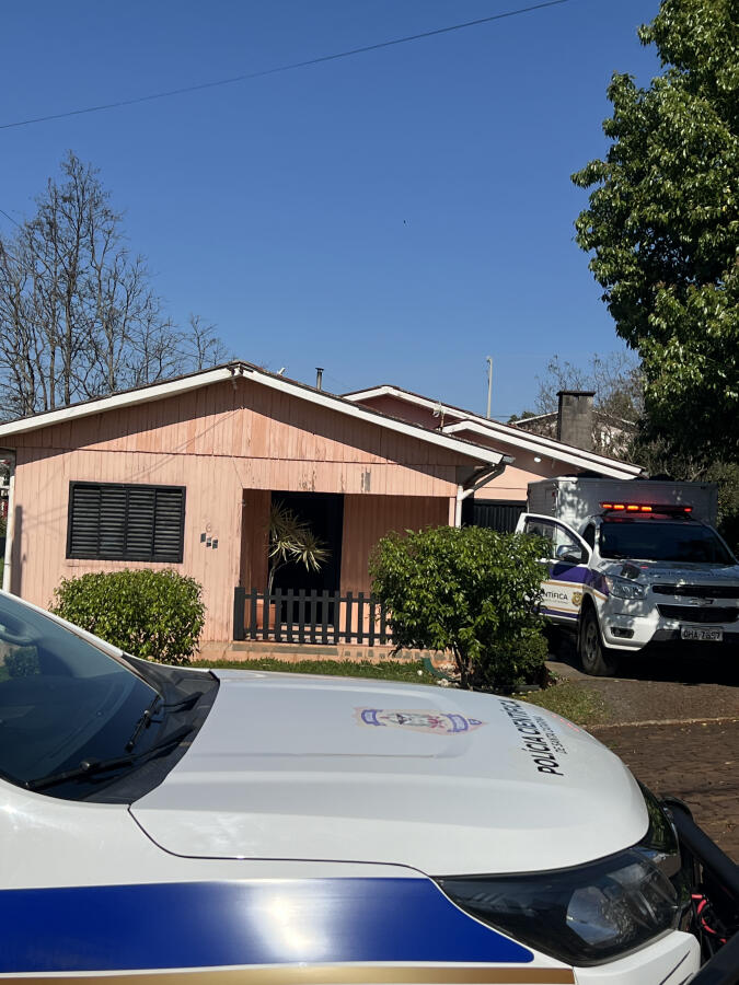 Mulher é baleada por ex-companheiro em Guarujá do Sul; homem tira a própria vida após tentativa de feminicídio