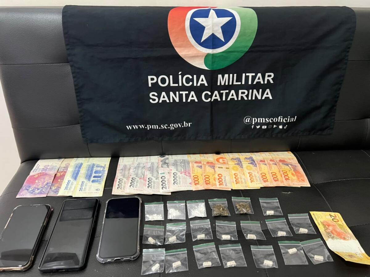 Abordagem de rotina termina com três prisões em município da região