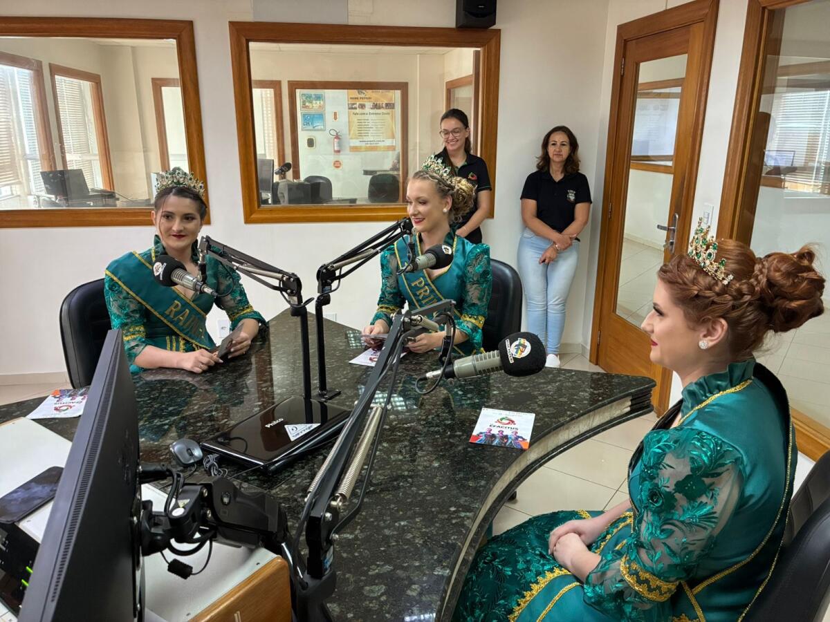 Soberanas da Efacitus visitam a Rádio Oeste e divulgam detalhes da feira
