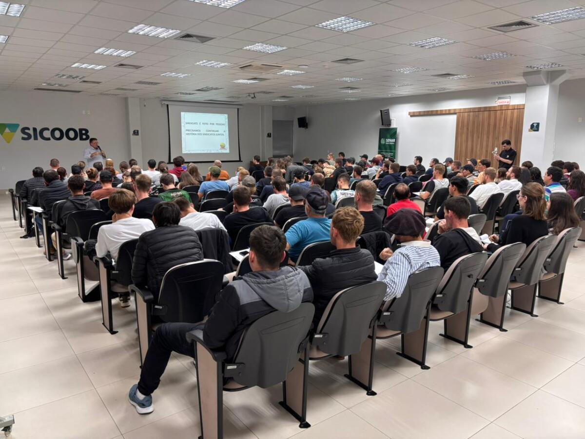 Capacitação sobre crédito fundiário reúne mais de 120 participantes em São Miguel do Oeste
