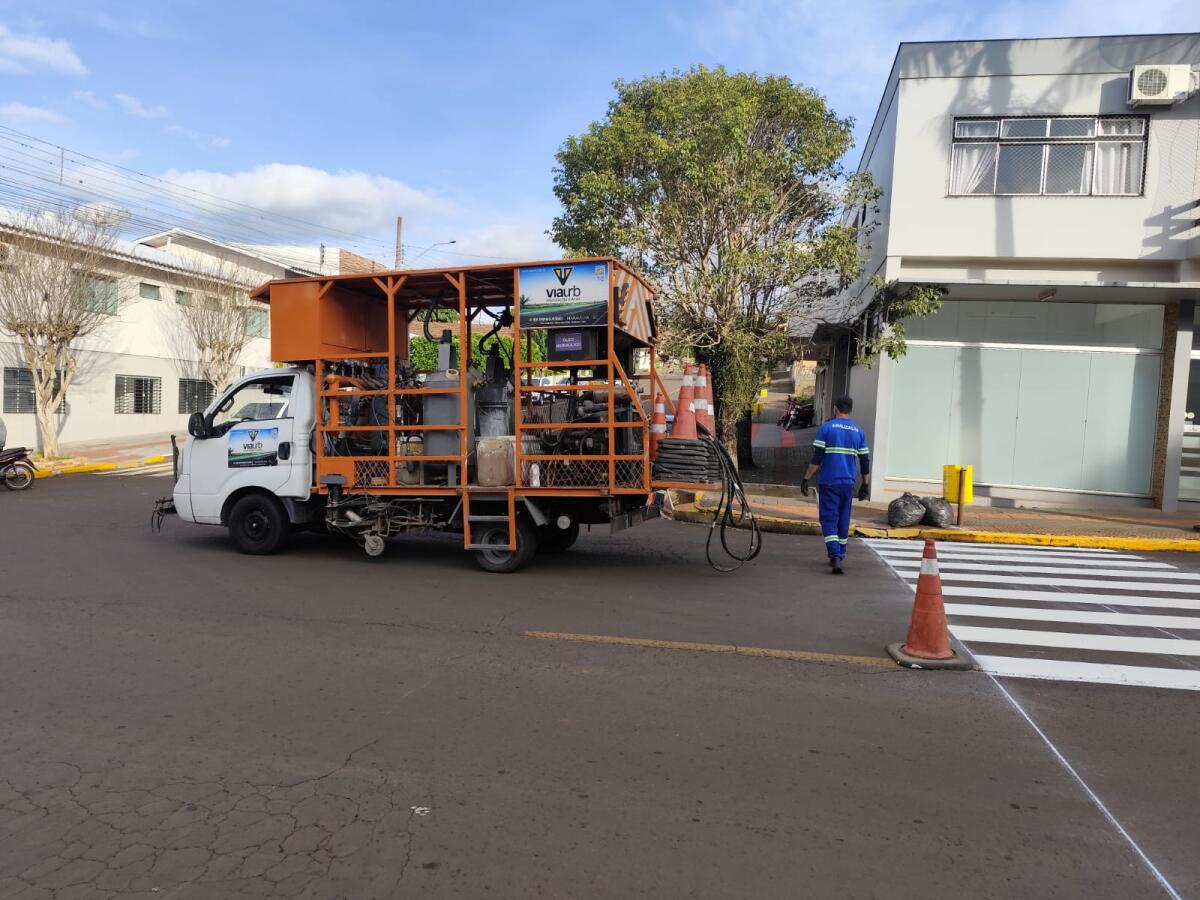 Prefeitura reforça sinalização viária para aumentar segurança no centro de São José do Cedro