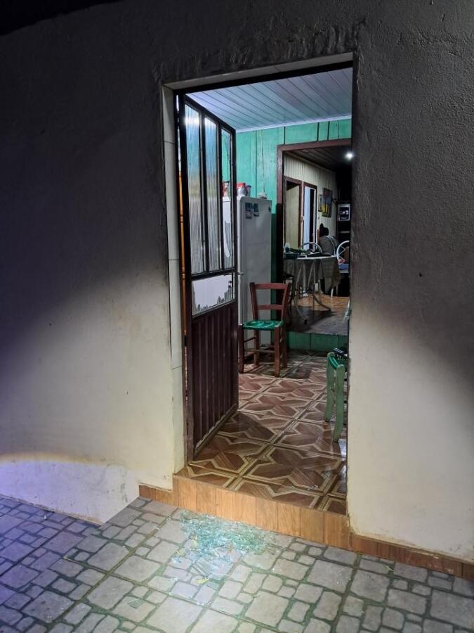 Casal de idosos é encontrado em matagal após ter casa roubada no interior