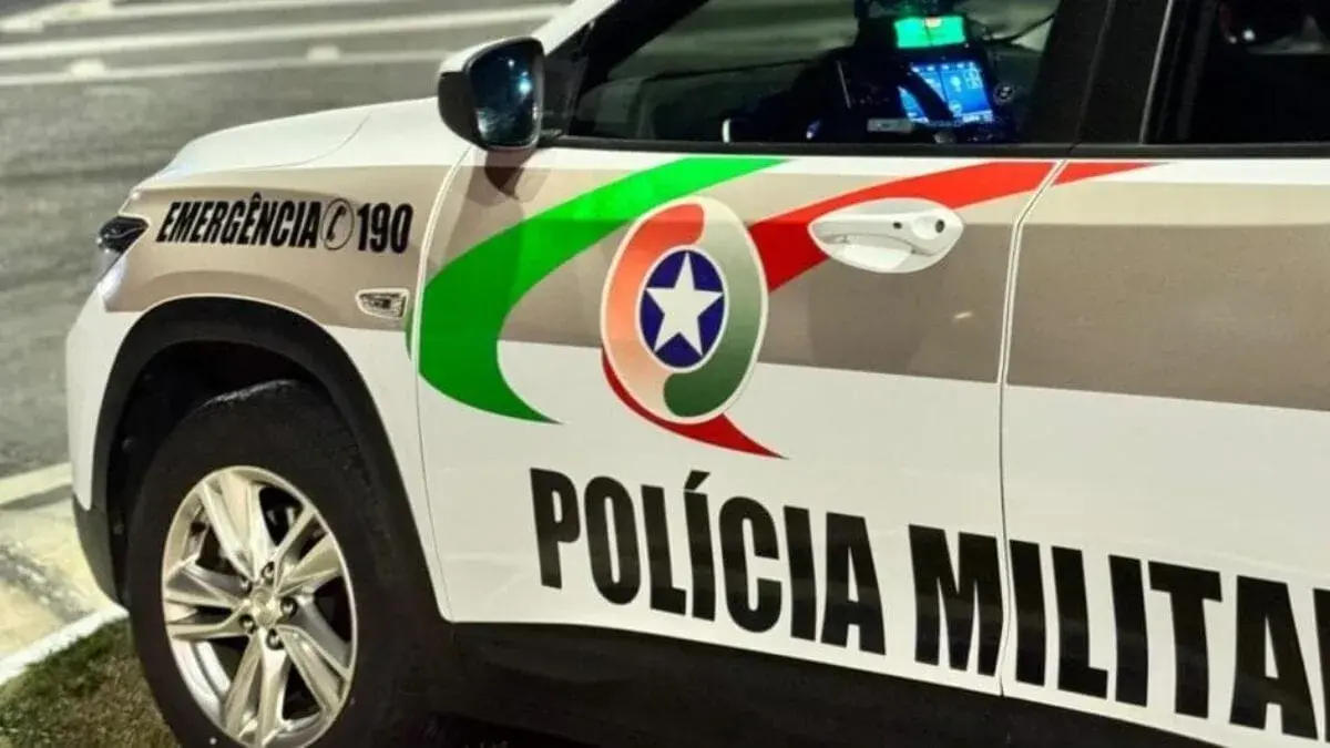 Homem relata falso assalto após esquecer celular em carro de aplicativo em Blumenau