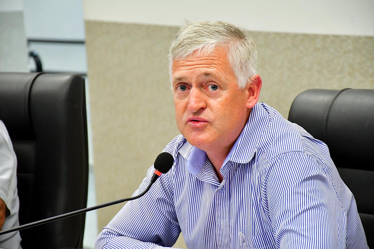 Vereador pede ampliação de vagas de carga e descarga no centro de SMO