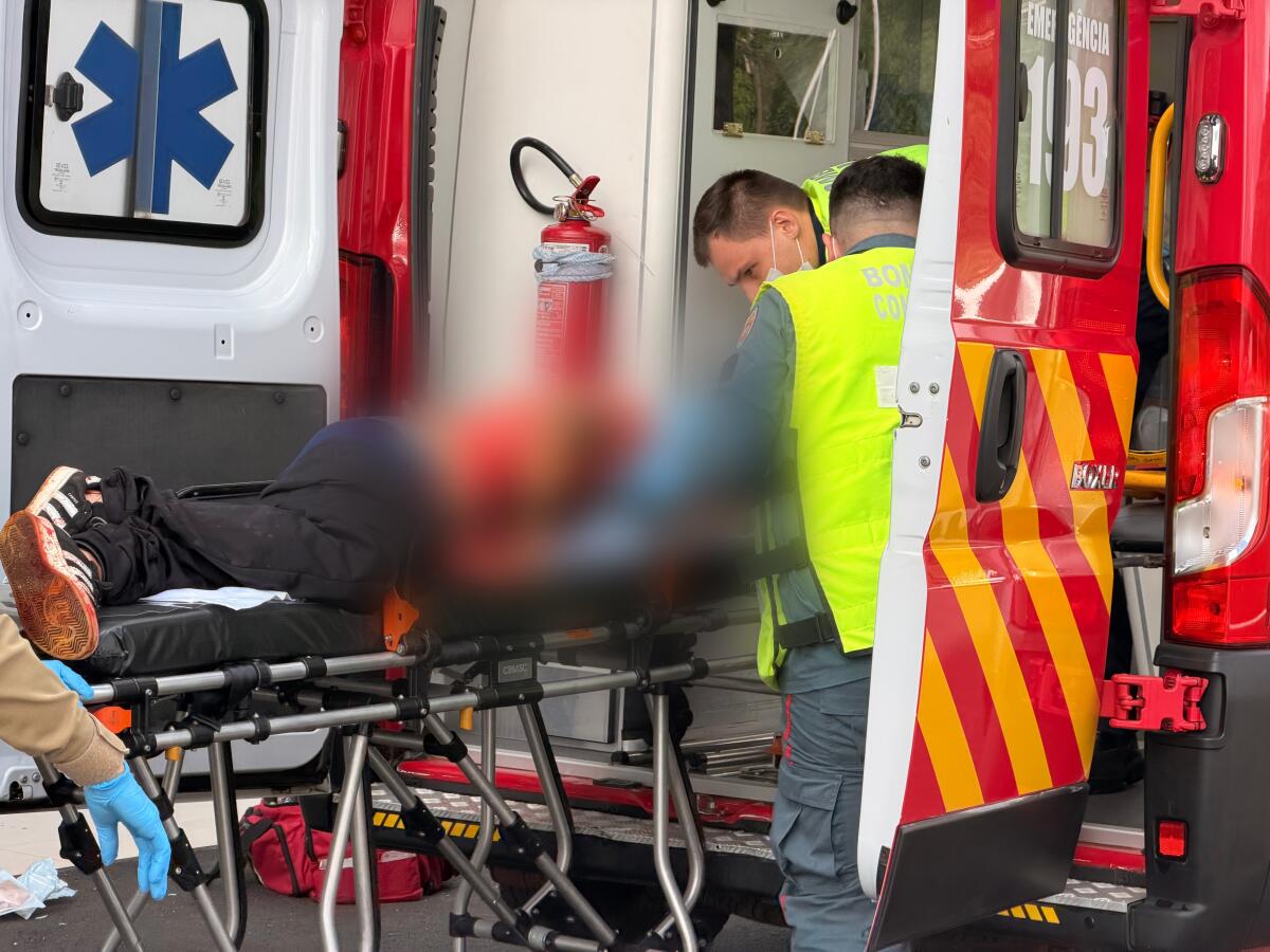 Homem é encaminhado em estado gravíssimo ao hospital após se ferir no pescoço em São Miguel do Oeste