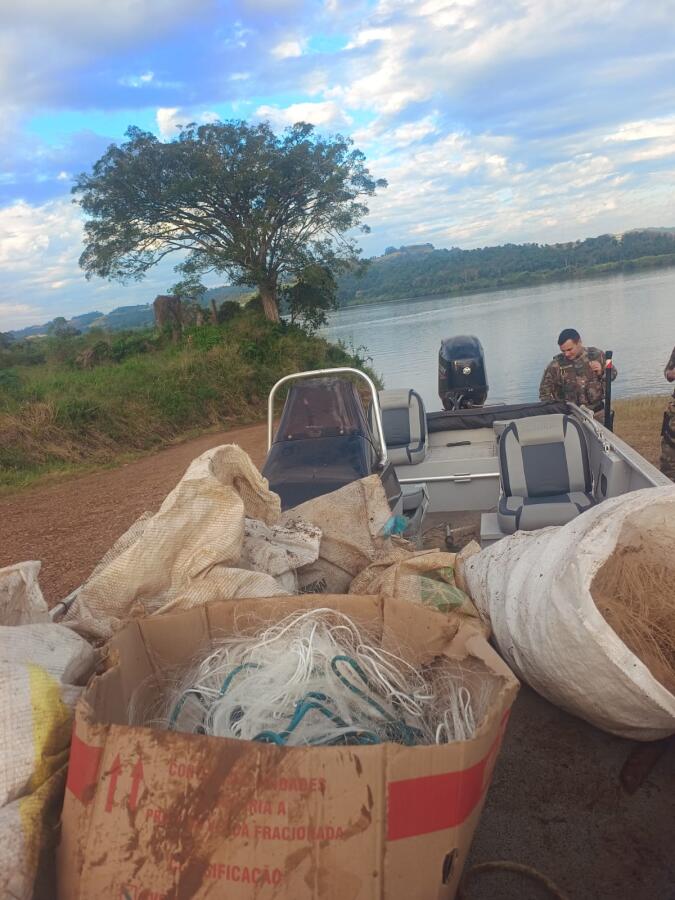 Polícia Ambiental apreende itens de pesca predatória em Itapiranga