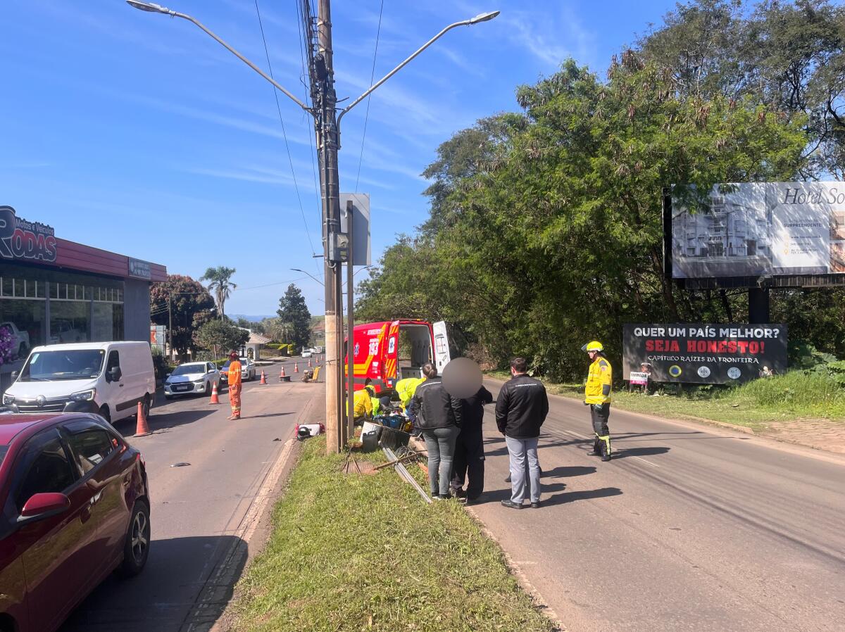 Motociclista fica ferido em acidente na Avenida Willy Barth, em São Miguel do Oeste