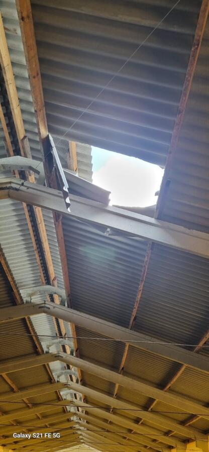 Queda de telhado deixa trabalhador ferido em obra no interior de Descanso