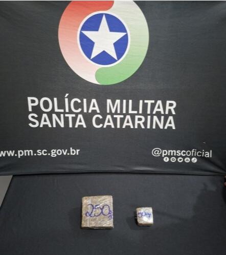 Mulher é presa com 300 gramas de maconha em ônibus na rodoviária de SMO