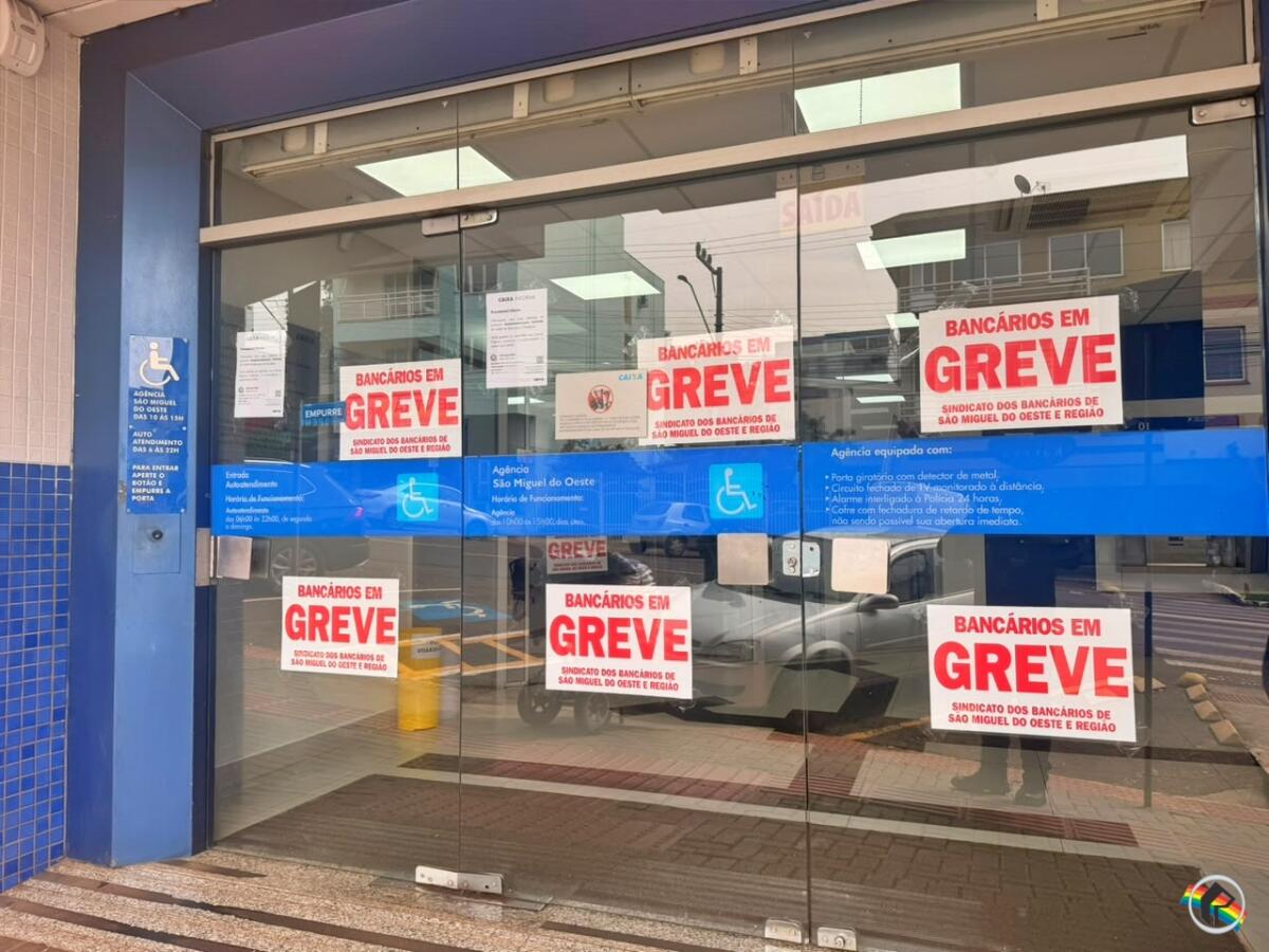 Agências da Caixa têm atendimento afetado por greve no Extremo Oeste