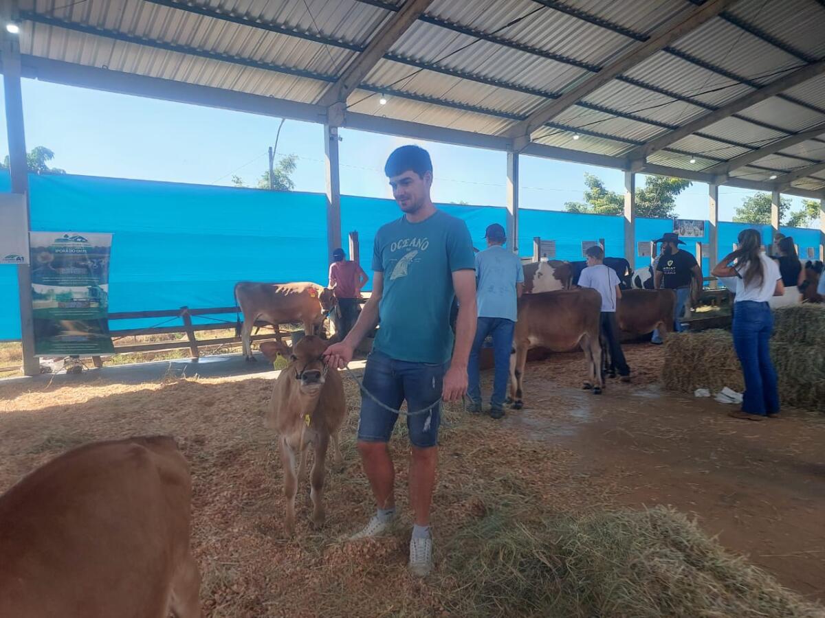 2ª Exponobe encerra com premiações e destaca a força da pecuária leiteira