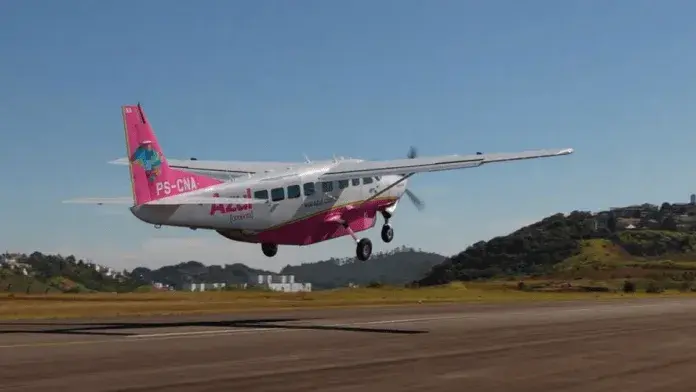 Passagens para voos entre SMO e Florianópolis estão à venda por R$ 815