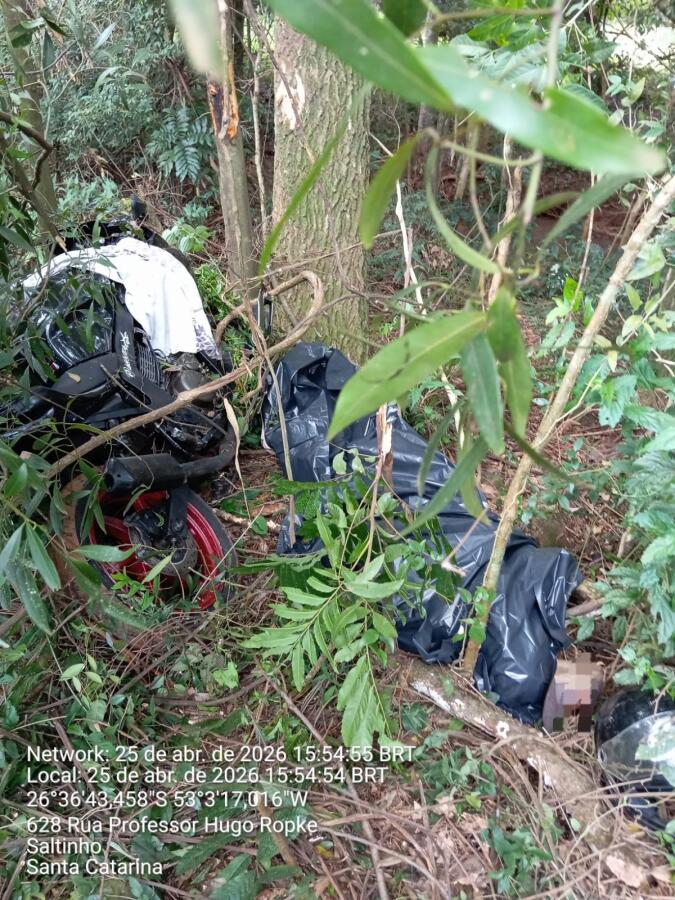 Motociclista morre após saída de pista em Saltinho