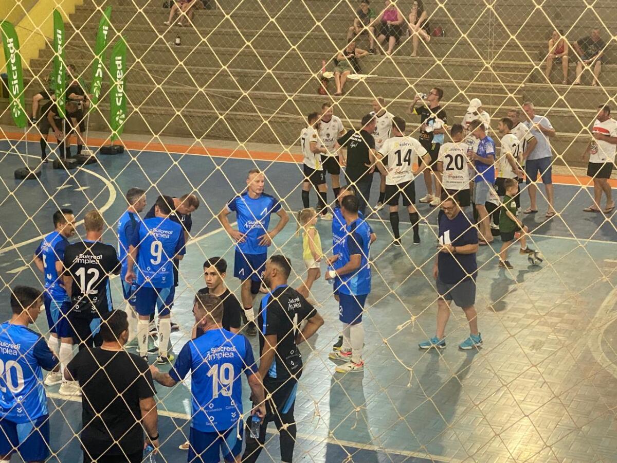 São João do Oeste vence São Miguel do Oeste e conquista o título do Veterano de Futsal 2026