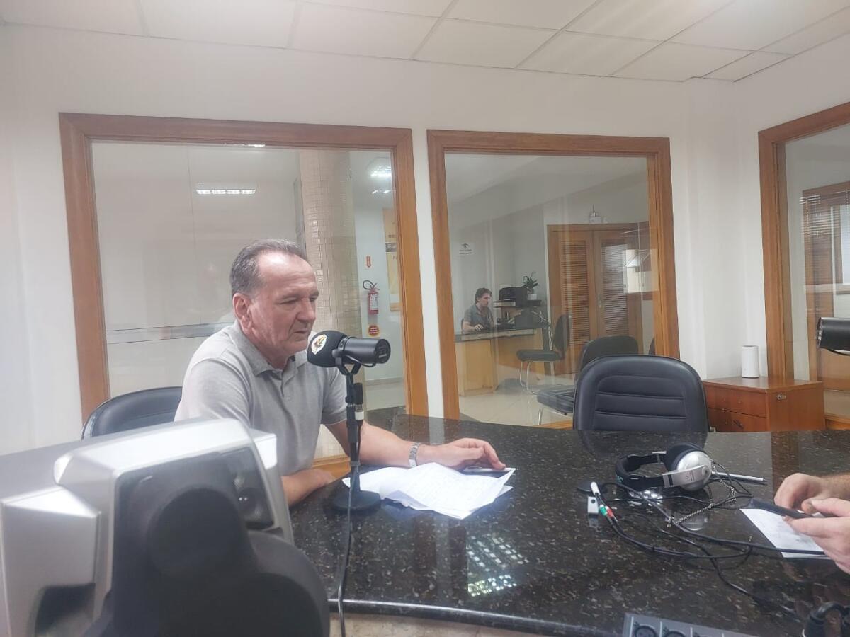 Vereador defende a necessidade de medidas preventivas e campanhas educativas para o uso de ciclomotores