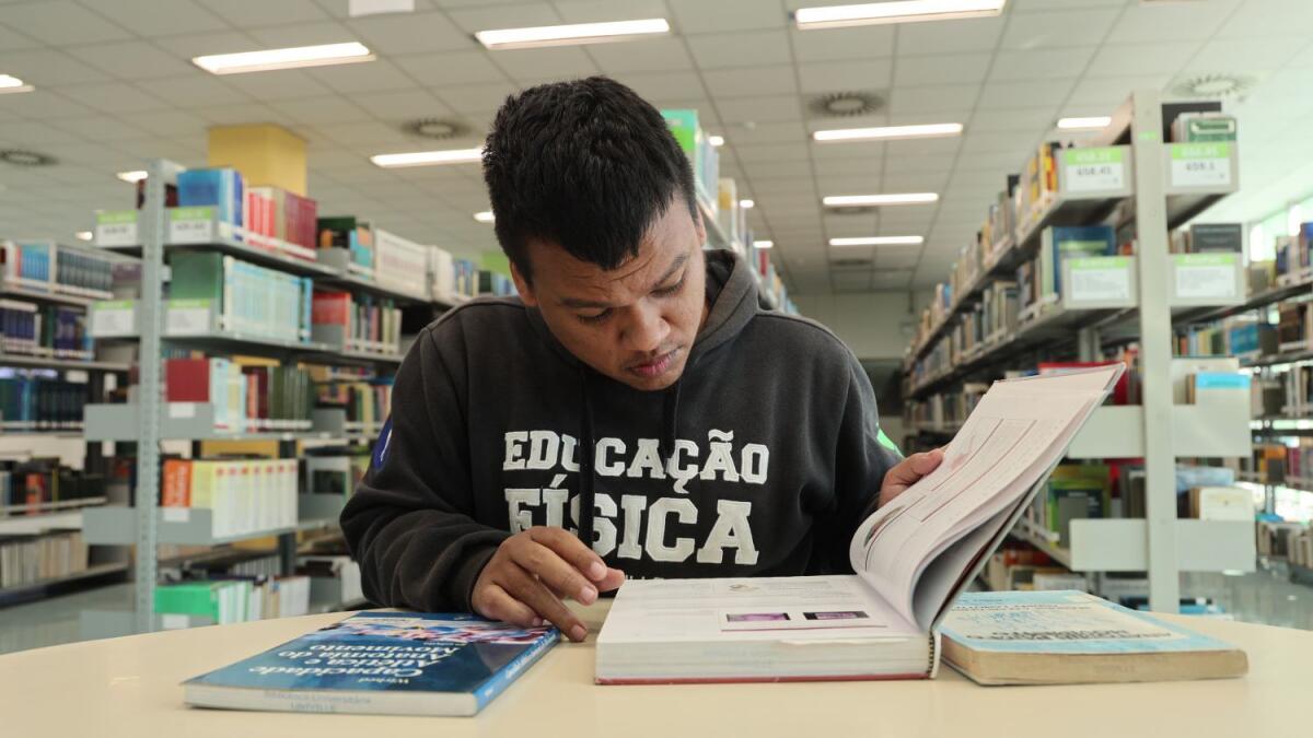 Governo de SC antecipa renovação do Universidade Gratuita e orienta estudantes sobre novas regras