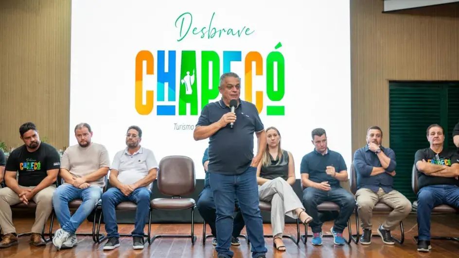 João Rodrigues cancela evento de renúncia ao cargo de prefeito de Chapecó