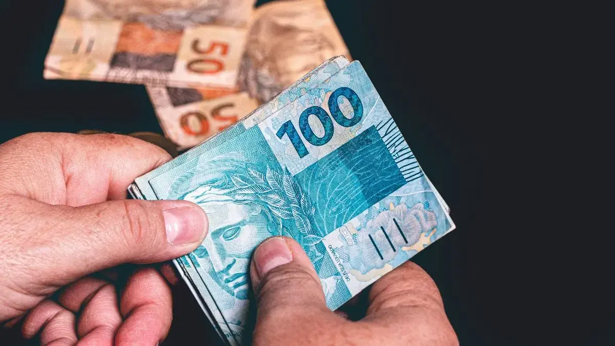 STJ vai decidir decidir se salário pode ser penhorado para pagar dívida