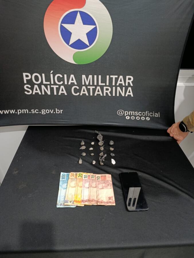Adolescente é apreendido por tráfico de drogas em SMO