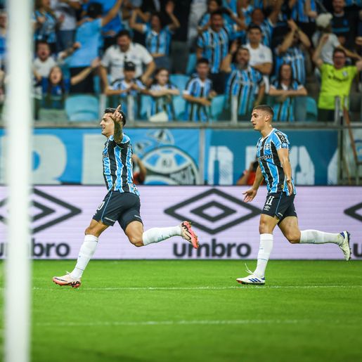 VÍDEO: Em casa, Grêmio vence o Flamengo e se distancia do Z-4