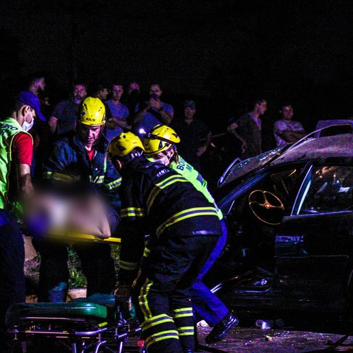 VÍDEO: casal fica gravemente ferido em colisão na BR-282