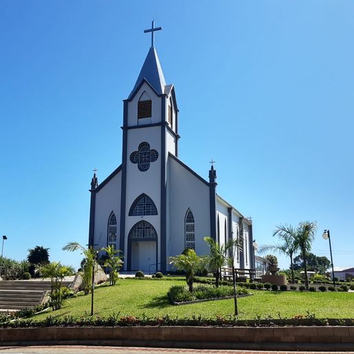 Beato Roque realiza Noite Cultural em comemoração aos 80 anos de fundação