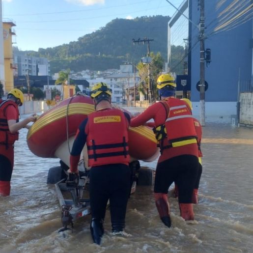 Bombeiros de São Lourenço prestam apoio em municípios afetados pelos alagamentos