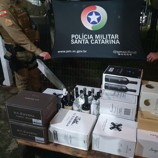 Mais de 100 garrafas de vinho são apreendidas em ônibus na rodoviária de SMOeste