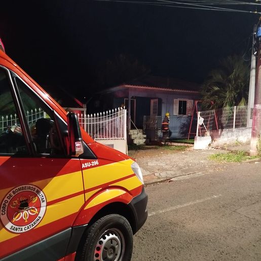 Princípio de incêndio em depósito mobiliza bombeiros em Maravilha