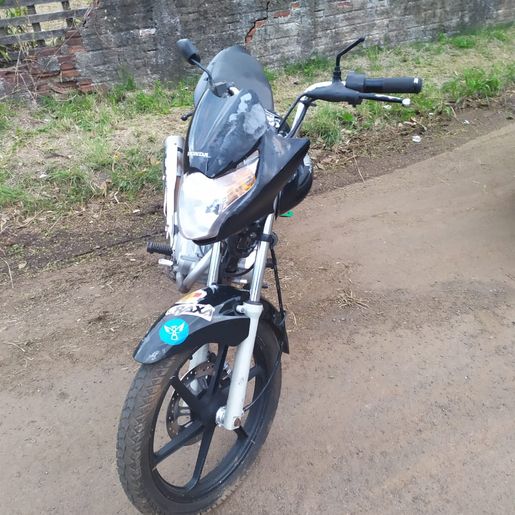 Condutor e passageira ficam feridos em acidente envolvendo duas motos na SC 163