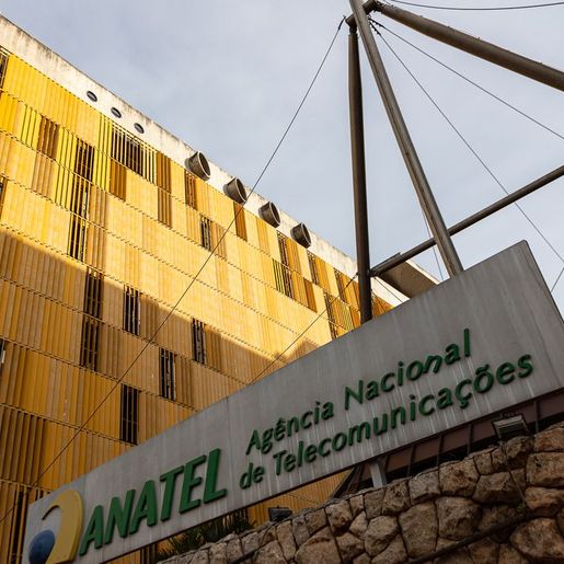 Anatel ordena bloqueio de 5 milhões de aparelhos piratas de TV a cabo