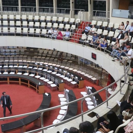 Júlio Garcia é eleito presidente da Alesc