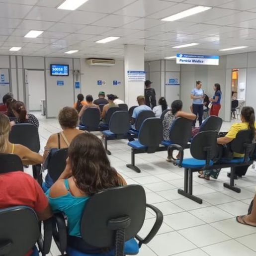 Por falta de orçamento, INSS suspende programa para reduzir a fila de benefícios