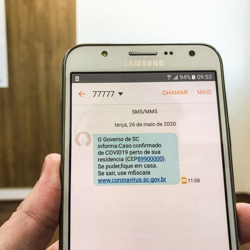 Moradores de São Miguel recebem SMS sobre casos de COVID-19