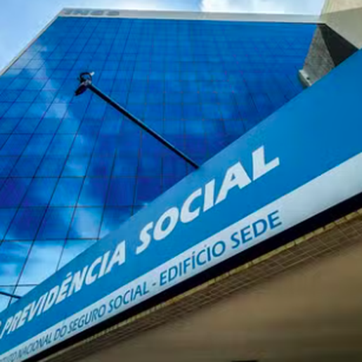 Oposição derrota governistas e elege presidente da CPI do INSS