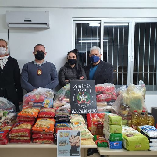 Ação da Polícia Civil arrecada quase 200 de alimentos em SJCedro