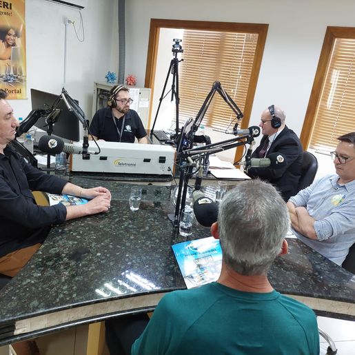 Debate da Rádio Oeste reúne candidatos à prefeito de Belmonte