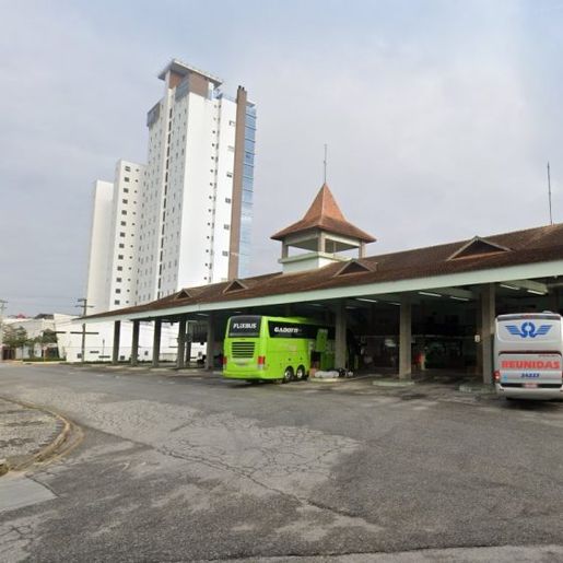 Revoltado por perder ônibus, homem tenta depredar rodoviária em SC