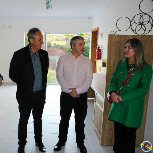 Rotary Club apresenta Casa de Apoio para governadora do distrito