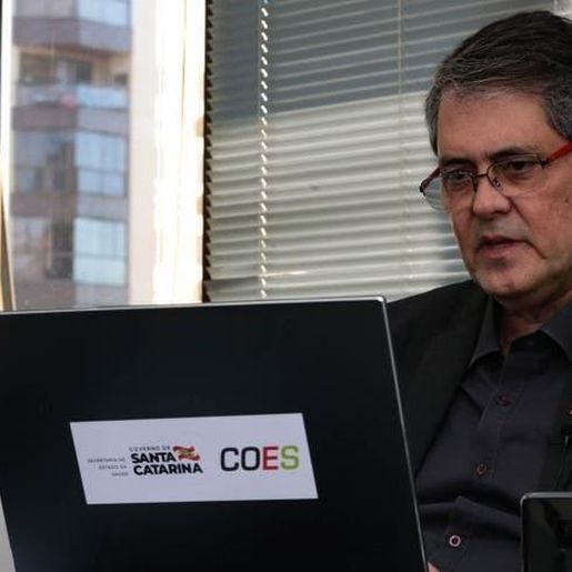 Secretário de Saúde projeta que SC terá mais 30 dias de aceleração de casos de Covid-19