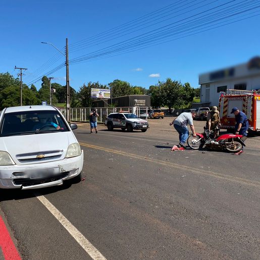 VÍDEO: Colisão deixa motociclista ferido em SMOeste