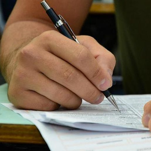 SC autoriza concurso público para quase três mil vagas e nomeia quase 800 servidores