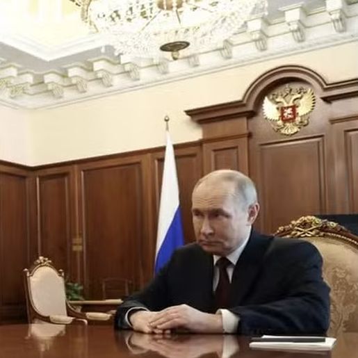 Presidente russo Vladimir Putin declara 'trégua de Páscoa' na guerra contra a Ucrânia