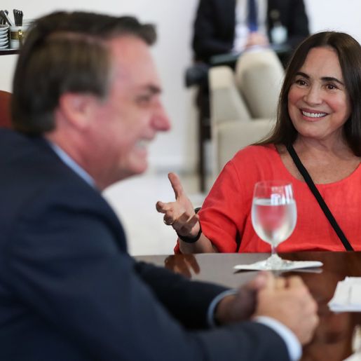 Regina Duarte é a nova secretária de Cultura do Brasil