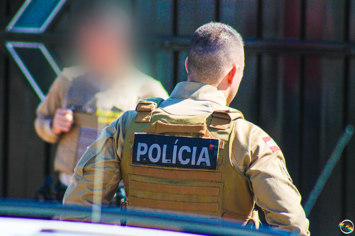 Homem é preso por furto de chinelos no centro de SMO