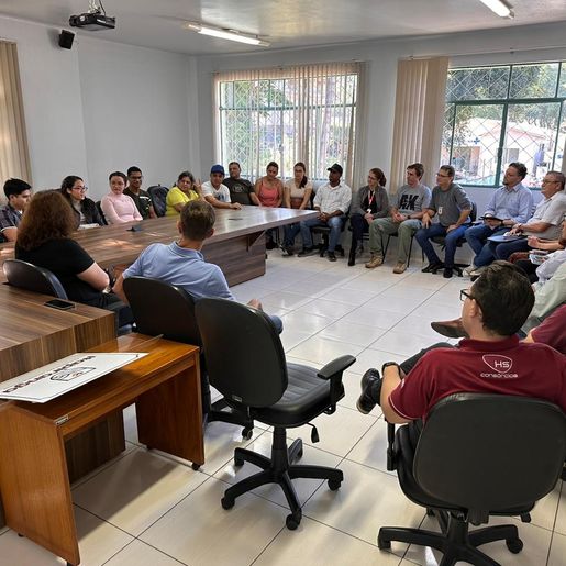 Itapiranga debate medidas para regularização de estrangeiros