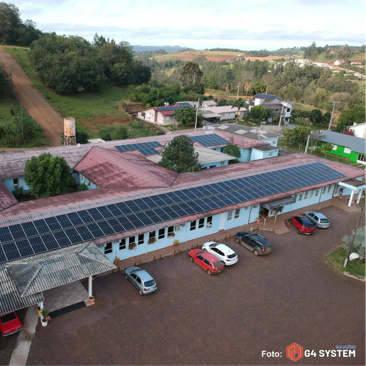 Placas fotovoltaicas iniciam produção de energia no Hospital de Tunápolis