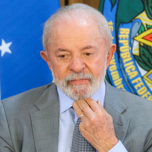 Após taxa de 50% de Trump, Lula assina decreto que regulamenta Lei da Reciprocidade