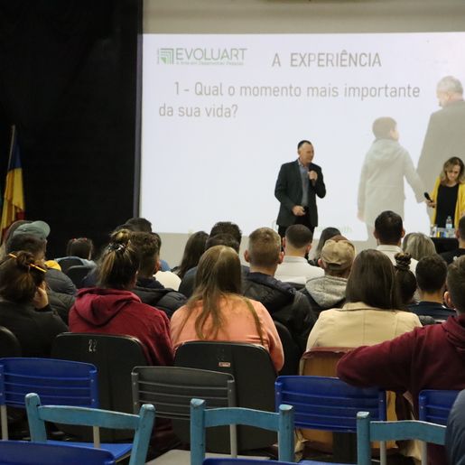 Cooperativas promovem evento “Cooperando com o Futuro”