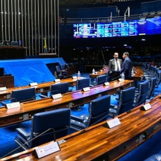Senado aprova mudanças em regras do licenciamento ambiental no Brasil